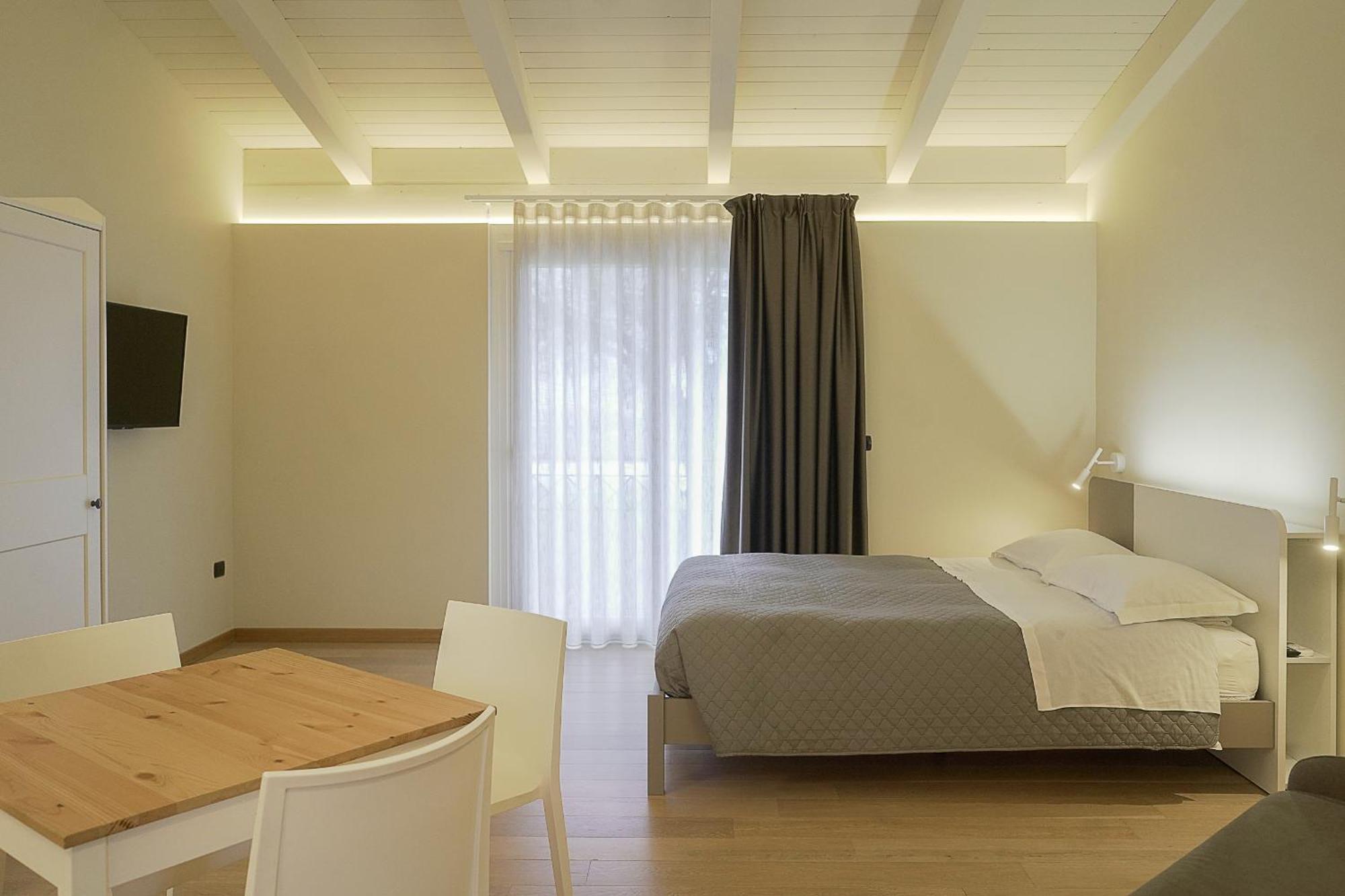 Terra Di Vento Bed and Breakfast Montecorvino Pugliano Buitenkant foto