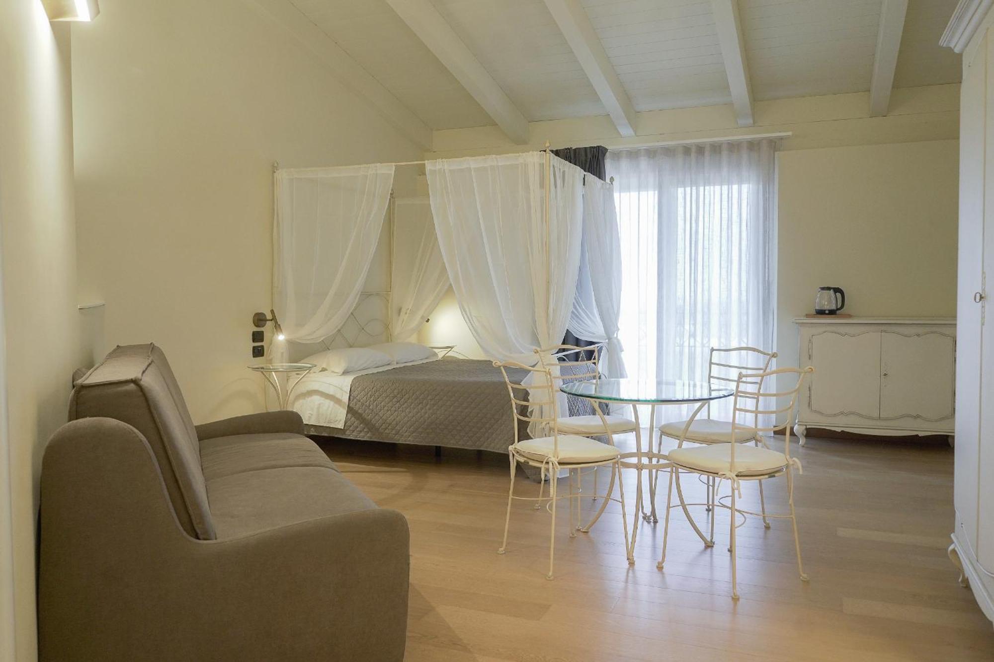 Terra Di Vento Bed and Breakfast Montecorvino Pugliano Buitenkant foto