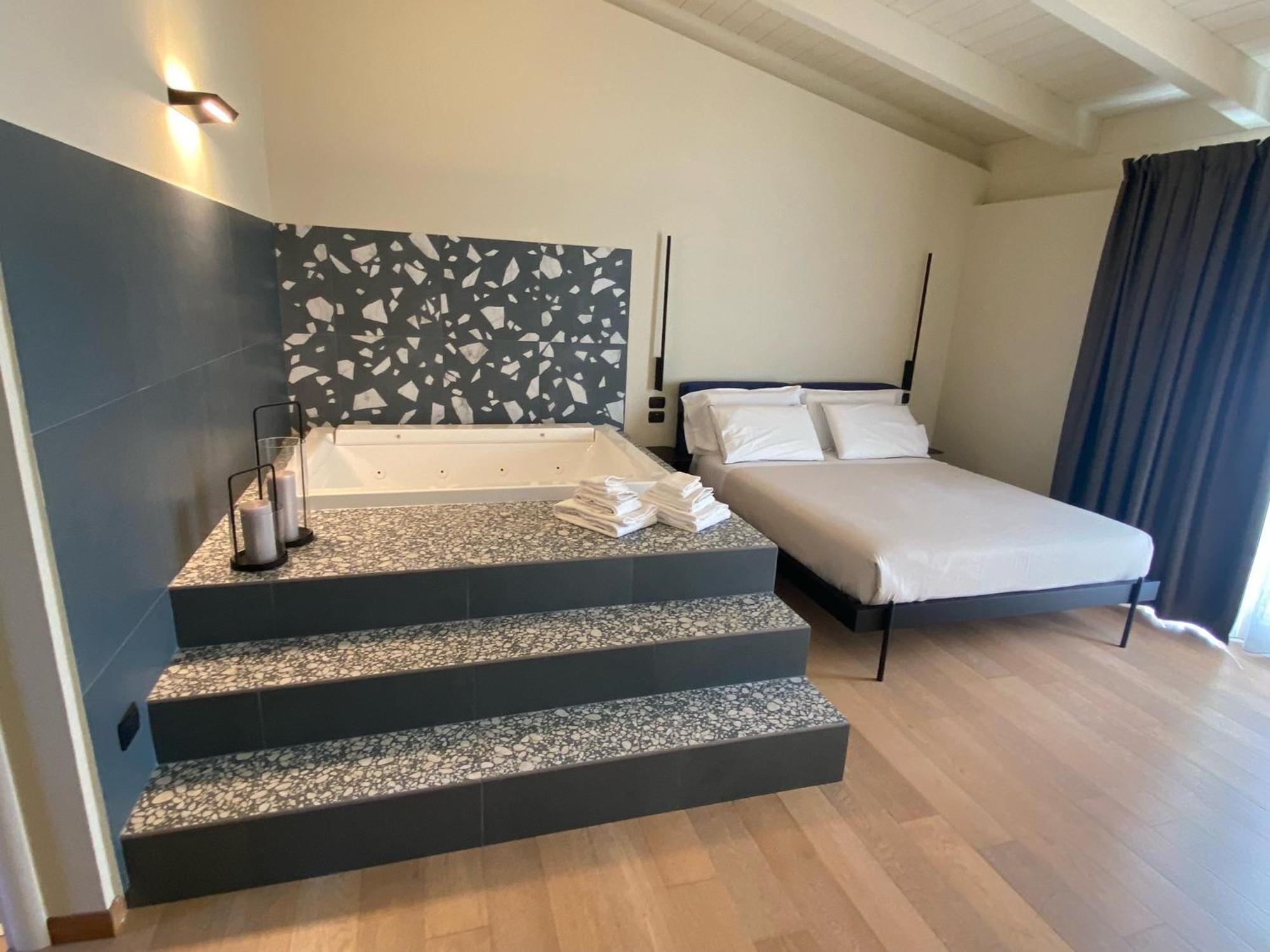 Terra Di Vento Bed and Breakfast Montecorvino Pugliano Buitenkant foto